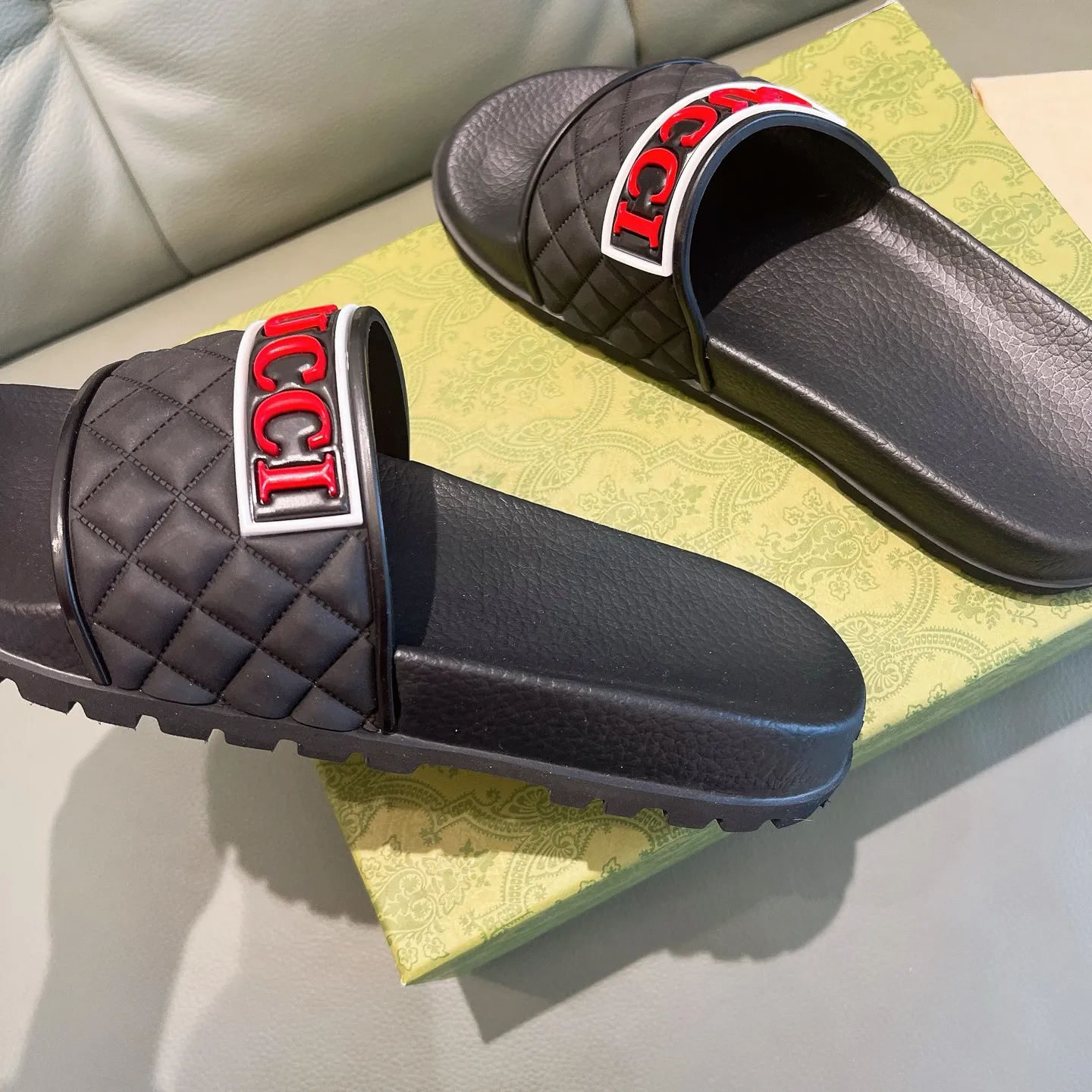 Men's Men's Shoes 130🐮🐮Gucci Gucci Slippers Gucci 2024 latest beach sandals slippers Original molding double G LOGO Original molding consistent Outsole: Men's Men's Shoes u double-layer outsole Size: 35-46